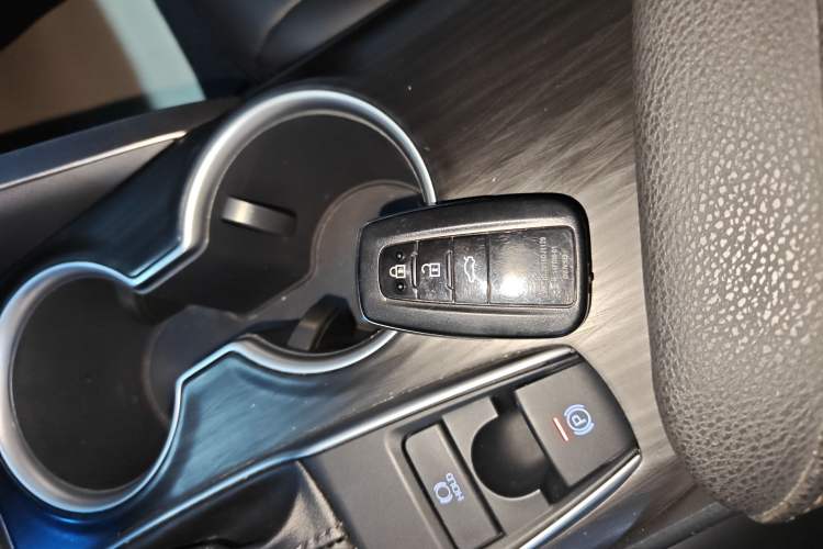 Used Toyota Camry 2021 2.0G Luxury Edition