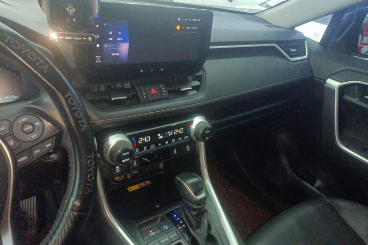 Used Toyota RAV4 2023 2.0L CVT Two-Wheel Drive Fashion Plus Edition