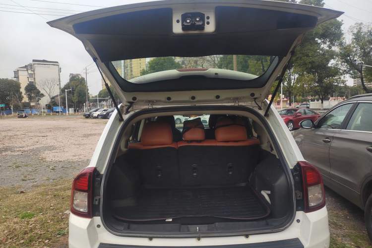 Used Jeep Compass 2015 2.0L two-wheel drive sport version