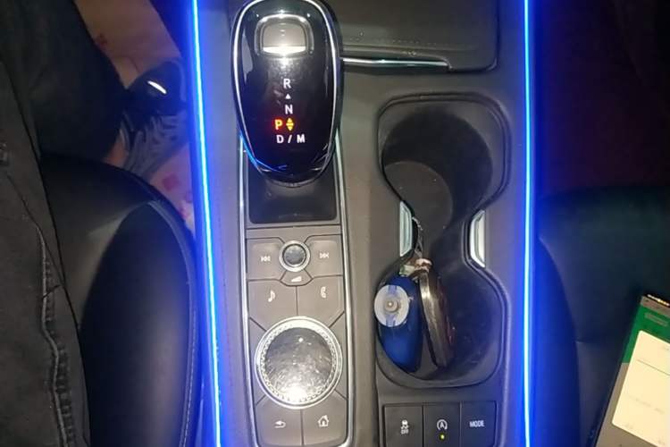 Used Cadillac XT4 2021 28T Two-Wheel Drive Leading Version
