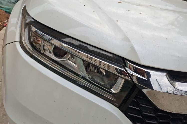 Used Honda Avancier 2017 240TURBO Two-Wheel Drive Luxury Edition Right Front Headlight