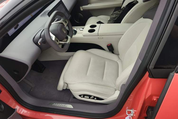 Used Avatr 06 2025 Pro Range-Extended Edition Left Front Seat