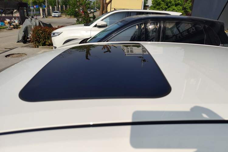 Used Toyota Corolla 2024 1.8L Smart Electric Hybrid Dual-Engine Elite Edition Roof