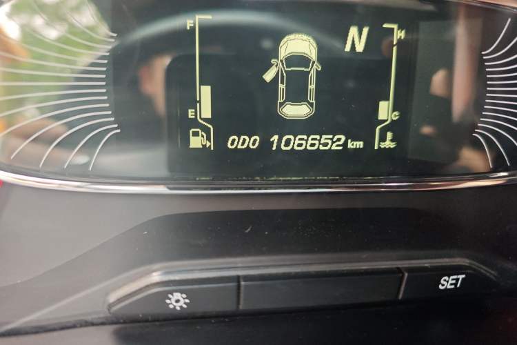 Used Baojun 510 2017 1.5L Automatic Luxury Model Odometer Close Up