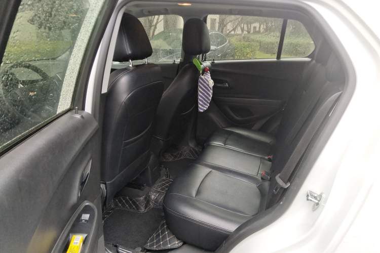 Used Chevrolet Trax 2018 330T Automatic Two-Wheel Drive Elite Model Left Rear Seat