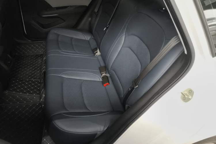 Used Chevrolet Monza 2024 1.5L Dual-Clutch Enjoyment Edition Left Rear Seat