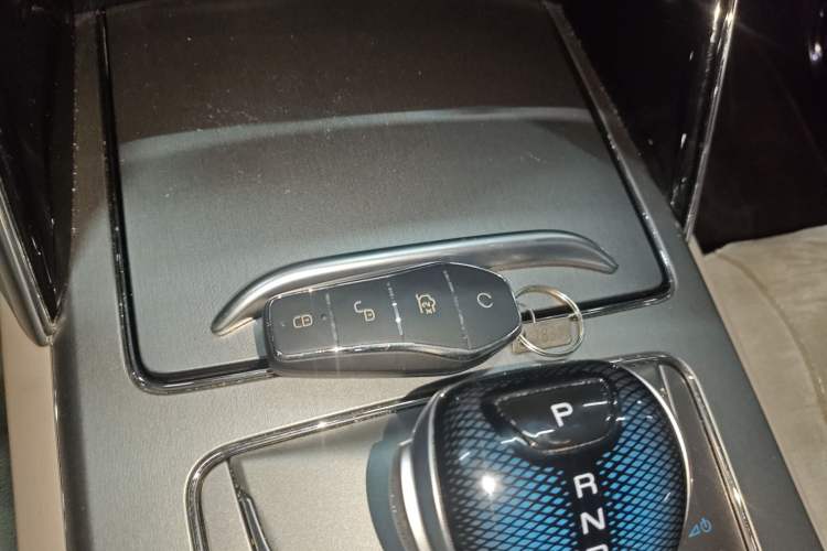 Used BYD Tang New Energy 2025 Intelligent Driving Version DM-i 115KM Prestige Edition Interior 1