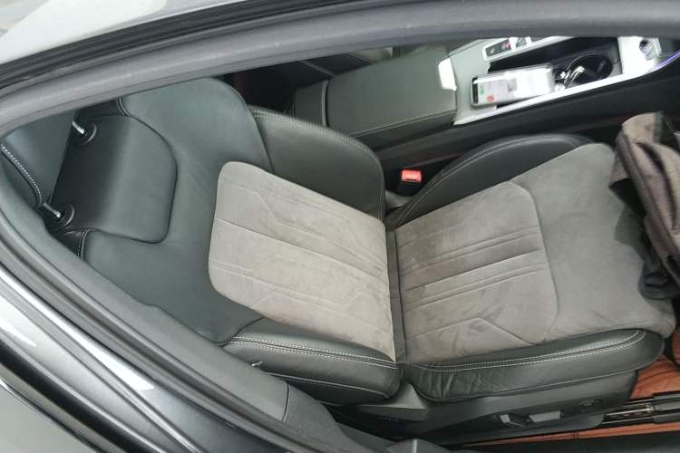Used Audi A6L 2021 45 TFSI Prestige Dynamic Edition Right Front Seat