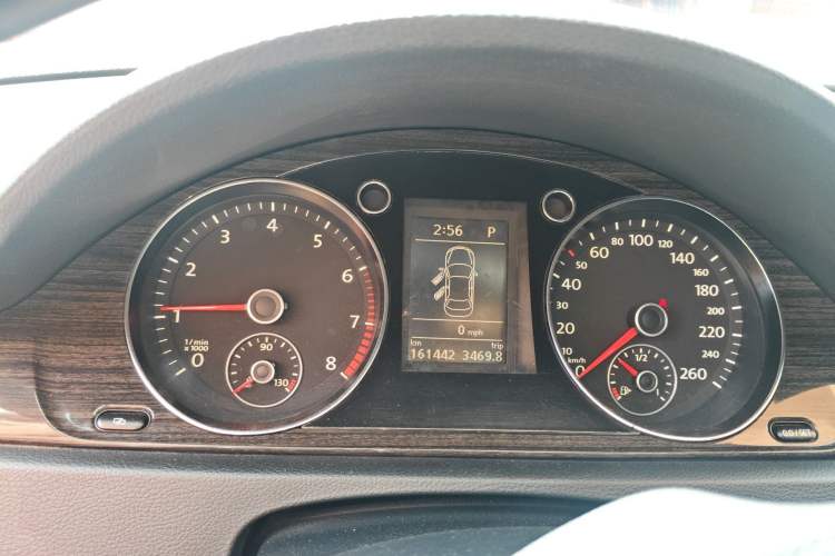 Used Volkswagen Magotan 2012 2.0 TSI Ultimate Edition Instrument Cluster