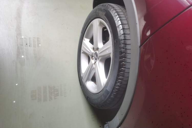 Used Lincoln MKC 2016 2.0T Two-Wheel Drive Deluxe Edition
