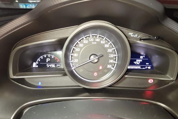 Used Mazda 3 Axela 2017 Sedan 1.5L Automatic Comfort Model Emission Standard China V
