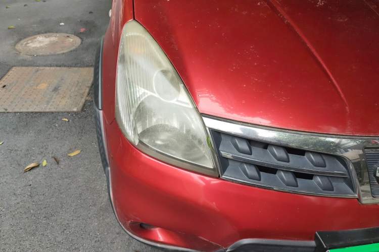 Used Nissan Livina 2010 JINRUI Edition 1.6L Automatic Standard Model Right Front Headlight