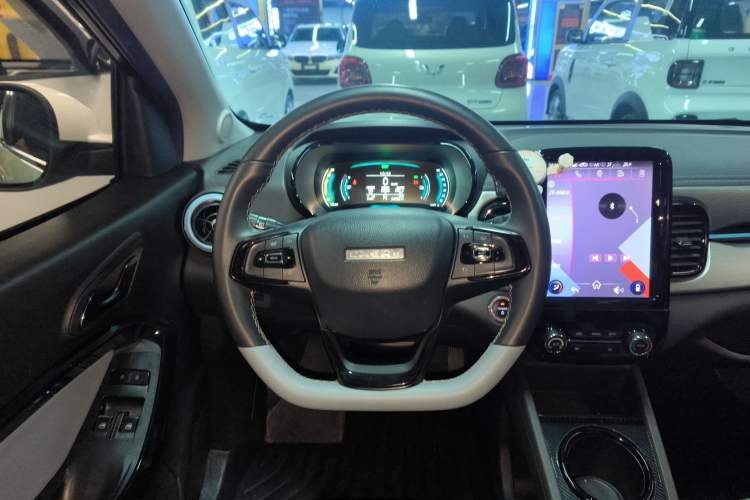 Used Chery New Energy Little Ant 2022 Sweet Pink Edition Half-Sugar Version Lithium Iron Phosphate 30 kW 301 km Steering Wheel