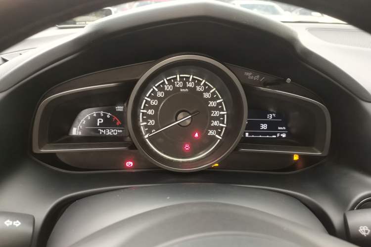 Used Mazda CX-4 2018 2.0L Automatic Two-Wheel Drive Blue Sky Exploration Version China V Standard