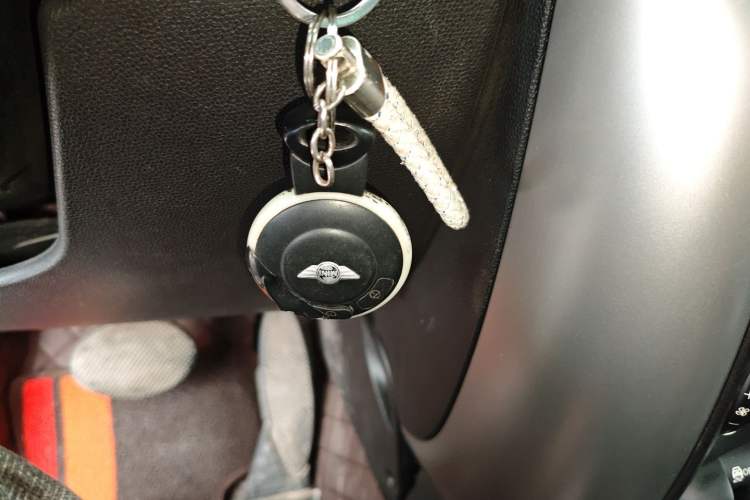 Used MINI Countryman 2014 1.6T COOPER ALL4 Fun Vehicle Key