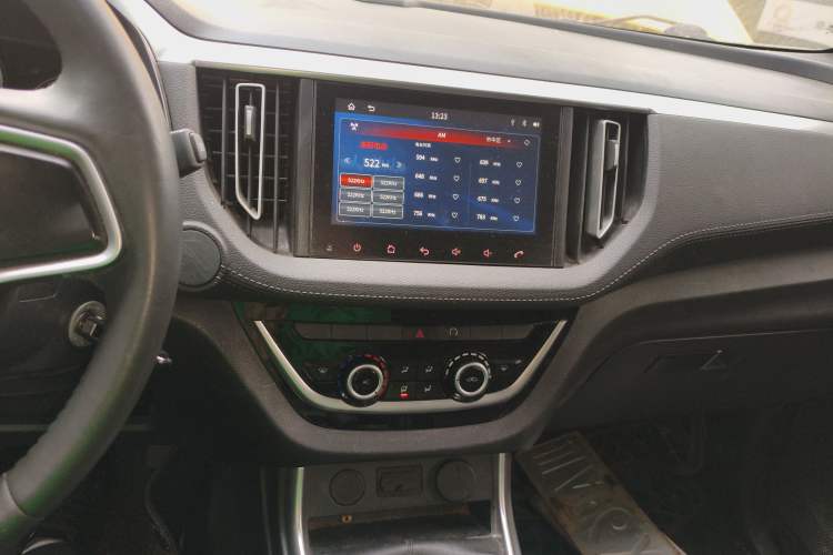 Used Isuzu JLM 2020 2.4T 4x4 Gasoline Leading-Edge GuoVI Ruimai S Standard Wheelbase 4K22D4T
