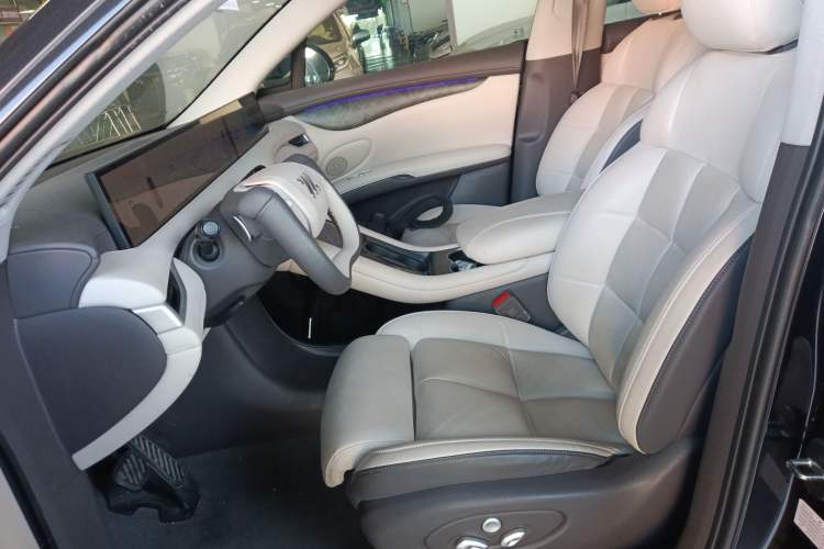 Used IM LS6 2023 Max Standard Edition
