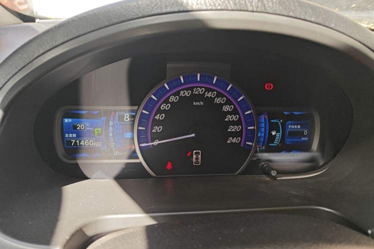 Used BYD S6 2014 2.4L Automatic Prestige 5-Seater
