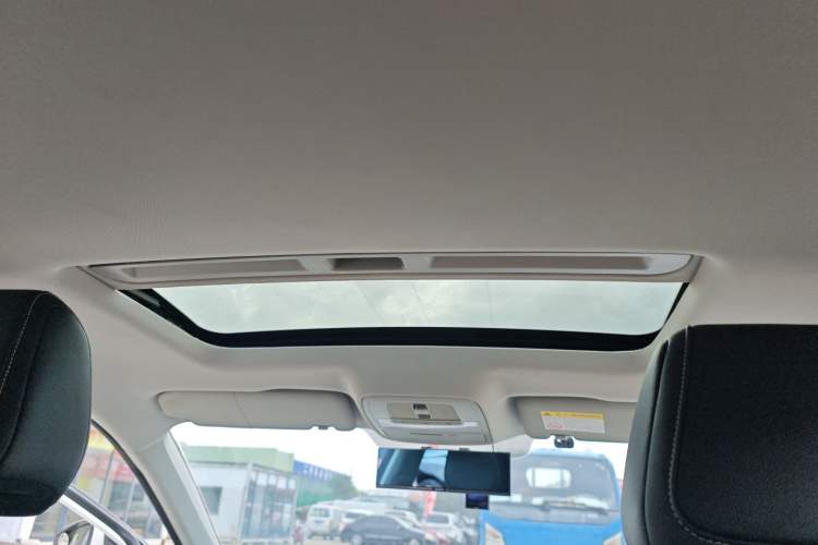 Used MG 6 2017 20T Manual Luxury Smart Connect Version China V Standard