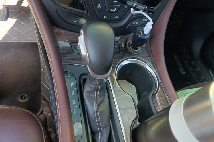 Used Buick Envision 2017 28T Four-Wheel Drive Elite Model
