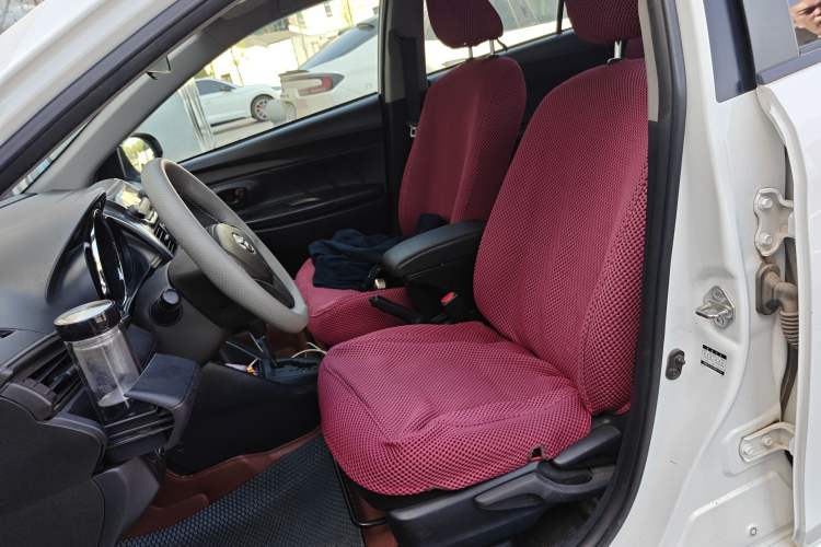 Used Toyota YARiS L Zhi Xuan 2014 1.3E Automatic Charm Edition
