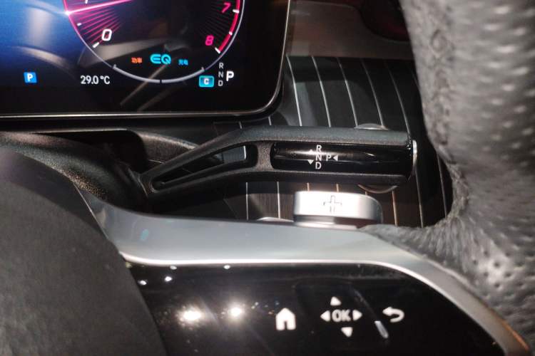 Used Mercedes-Benz C-Class 2022 Revised C 260 L Starry Night Sport Edition Gear Lever