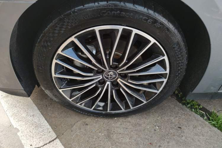 Used BYD Han 2022 DM-i 121KM Prestige Model