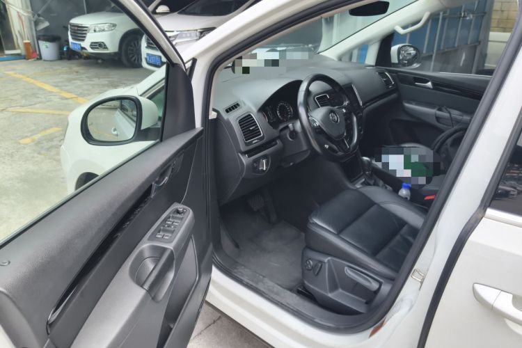 Used Volkswagen Sharan 2016 380TSI Luxury 7-Seater Driver Seat