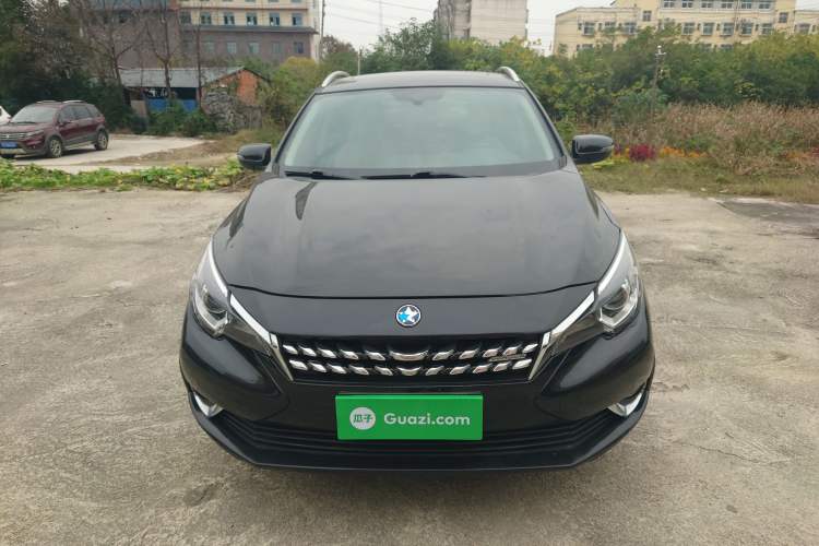 Used Venucia T90 2017 2.0L CVT Smart Edition
