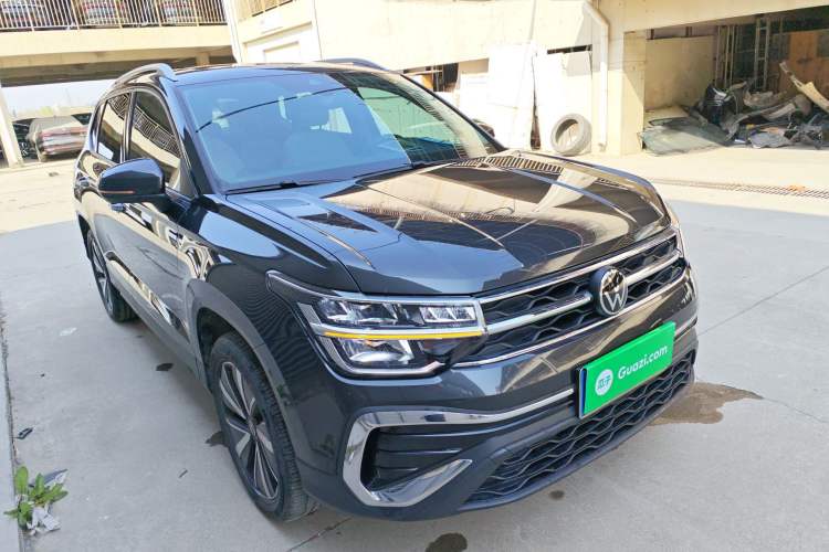 Used Volkswagen Tharu 2024 300TSI Two-Wheel-Drive Moonlight Edition Exterior 1