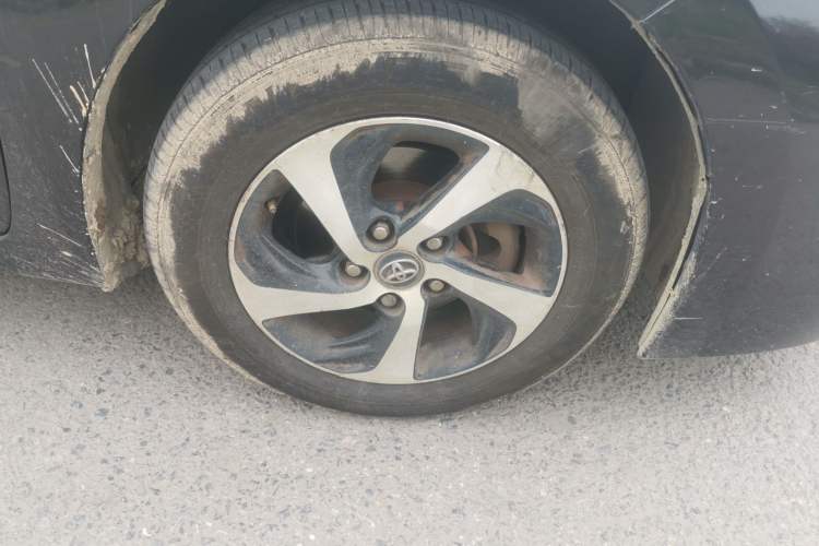 Used Toyota Levin 2017 Revised Version 185T CVT Elite Edition China VI Standard Right Front Wheel Hub