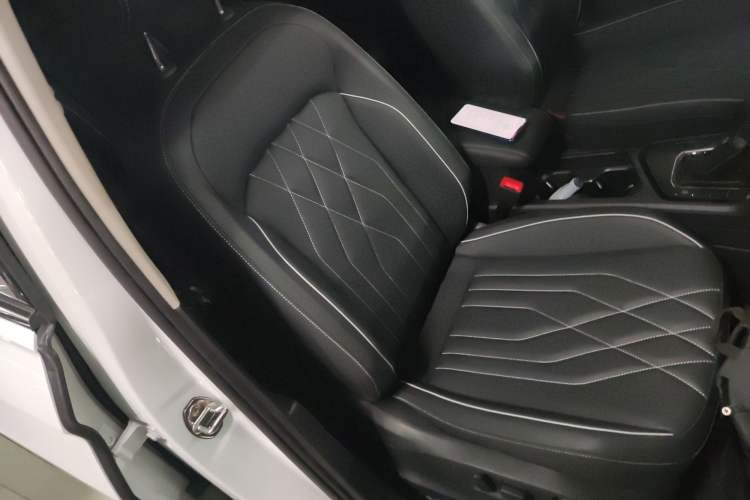 Used Volkswagen Tiguan L 2023 300TSI Automatic Two-Wheel Drive Smart Edition