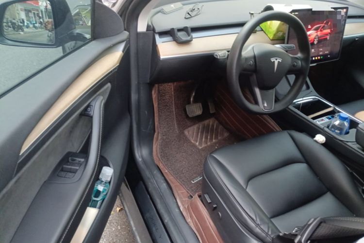 Used Tesla Model Y 2022 Rear-Wheel-Drive Version