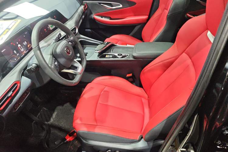 Used CHANGAN UNI-T 2020 1.5T Flagship Version
