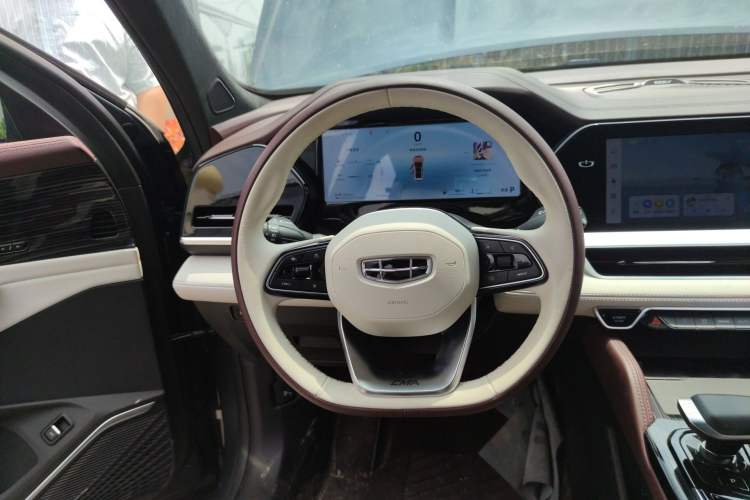 Used Geely Auto Monjaro L 2024 2.0TD High-Power Automatic Two-Wheel Drive Yunqi Version Steering Wheel
