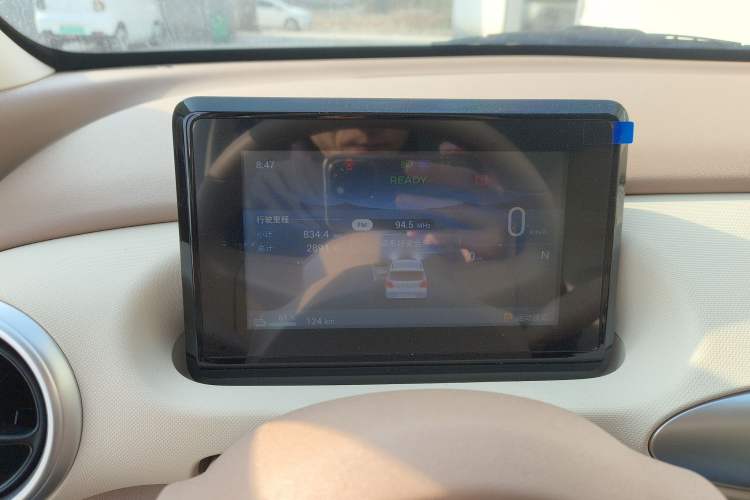 Used Wuling Hongguang MINIEV 2025 Four-Door Version Advanced Edition Instrument Cluster