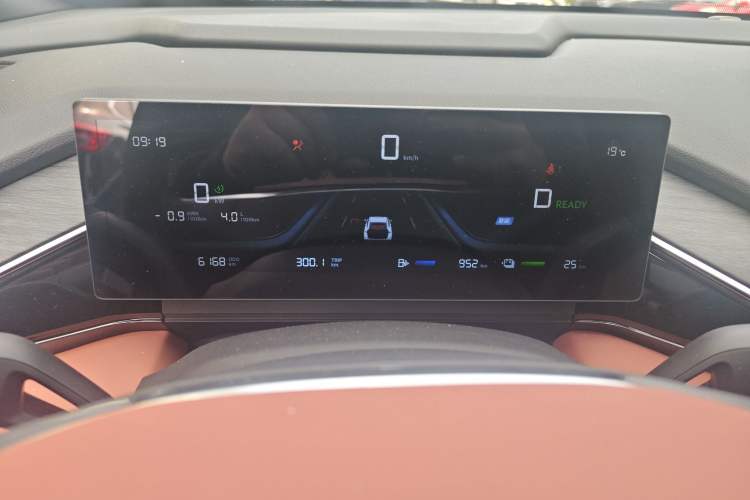 Used Geely Galaxy L6 2025 EM-i 60km Launch Edition