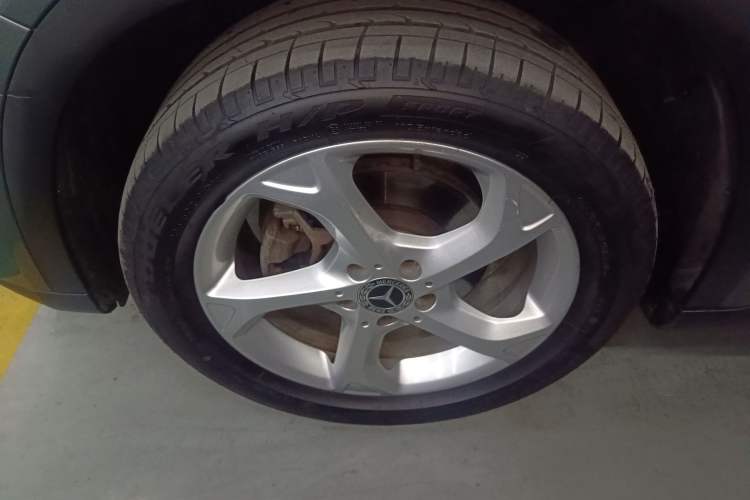 Used Mercedes-Benz GLA 2018 GLA 200 Sport Edition Left Front Wheel Hub