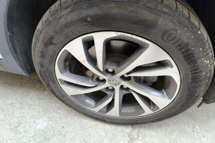 Used Buick Envision 2022 Encore S 552T Two-Wheel Drive Elite Model
