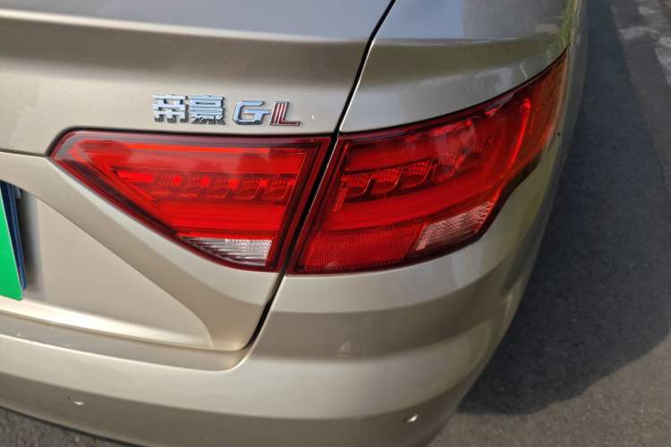 Used Geely Auto Emgrand GL 2017 1.3T DCT Luxury Model Right Rear Taillight