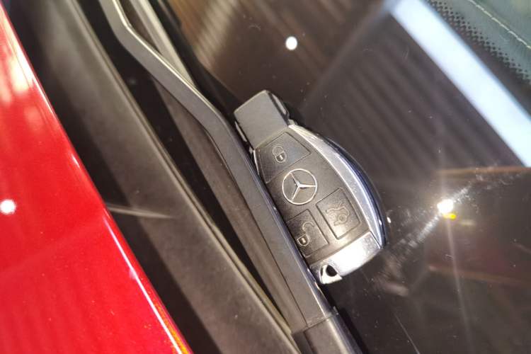 Used Mercedes-Benz C-Class 2017 Facelift C 200 L Sport Edition Vehicle Key