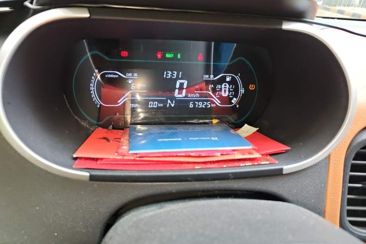 Used Chery QQ Little Ant 2018 400 4-Seater Smart Edition Odometer Close Up