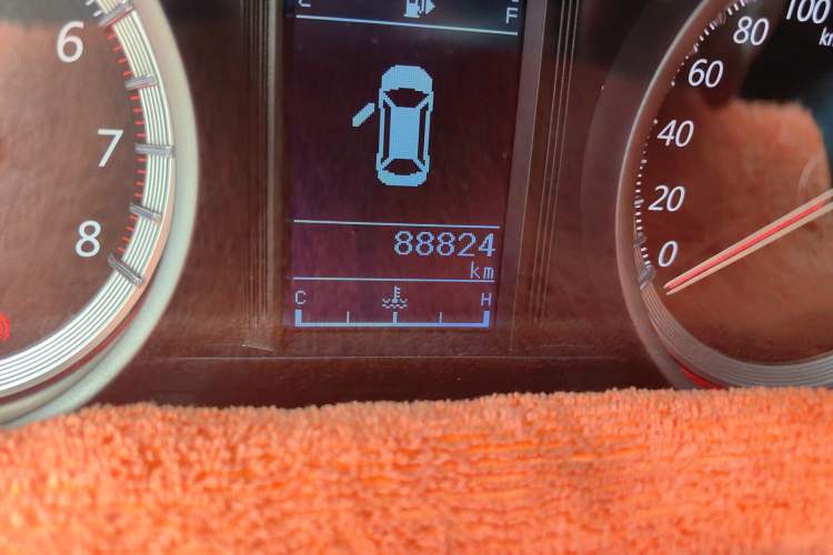 Used FORTHING Joyear X5 2017 Jingxiang Series 1.5T Manual Luxury Model Odometer Close Up