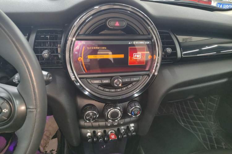 Used MINI MINI 2018 1.5T COOPER Classic Edition