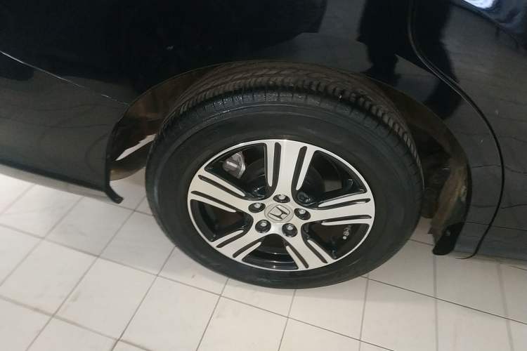 Used Honda Odyssey 2015 Revised Version 2.4L Comfort Edition
