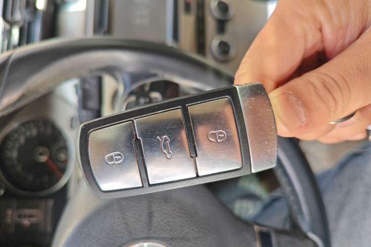 Used Volkswagen Magotan 2012 1.8TSI Luxury Model Vehicle Key