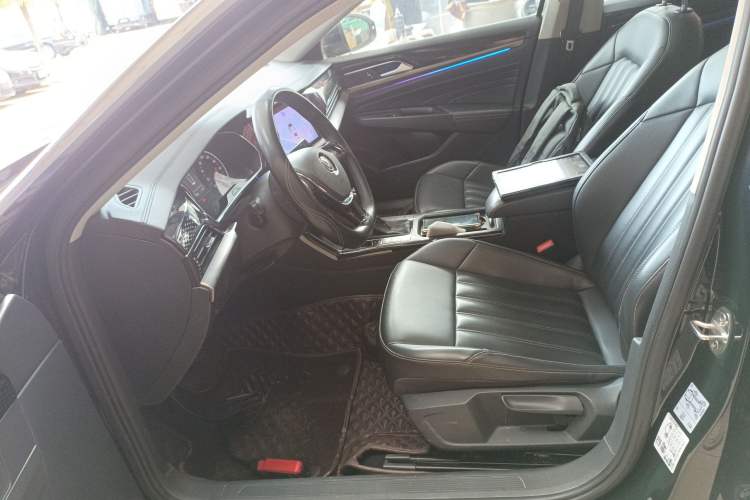 Used Volkswagen Passat 2019 280TSI Business Edition China VI Left Front Seat