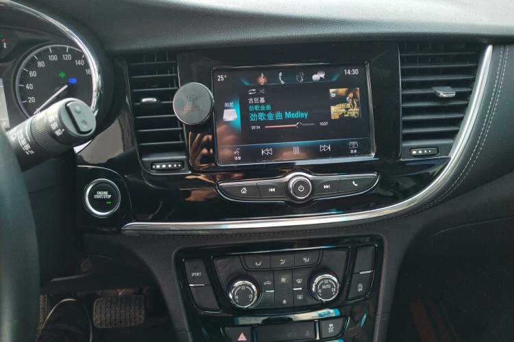 Used Buick Encore 2017 18T Automatic Two-Wheel Drive Urban Elite Model