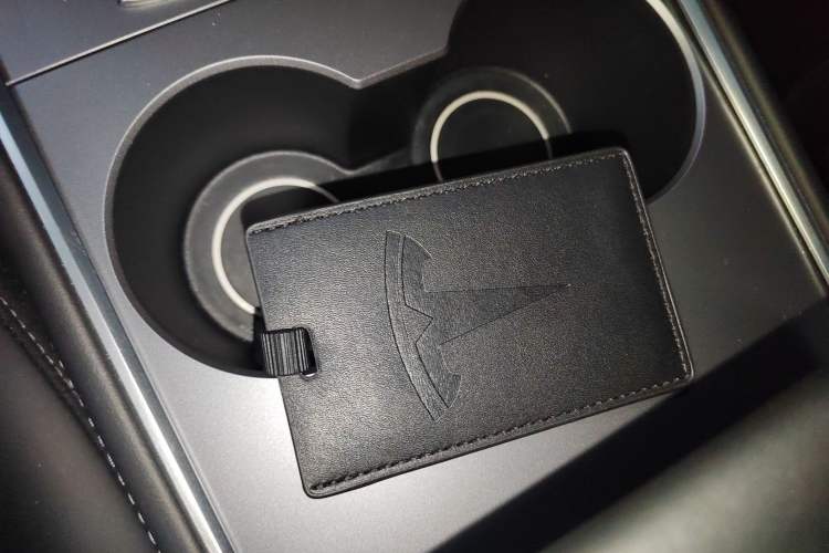 Used Tesla Model Y 2022 Rear-Wheel-Drive Version