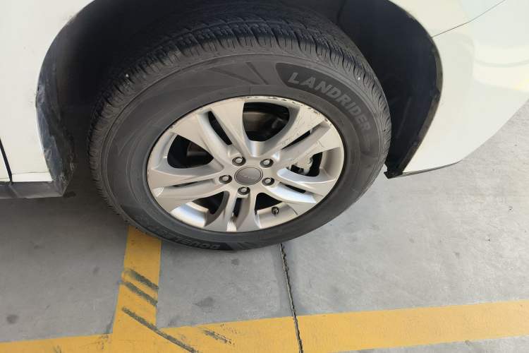 Used Haval M6 2018 1.5T Manual Two-Wheel Drive Urban Model Right Rear Wheel Hub